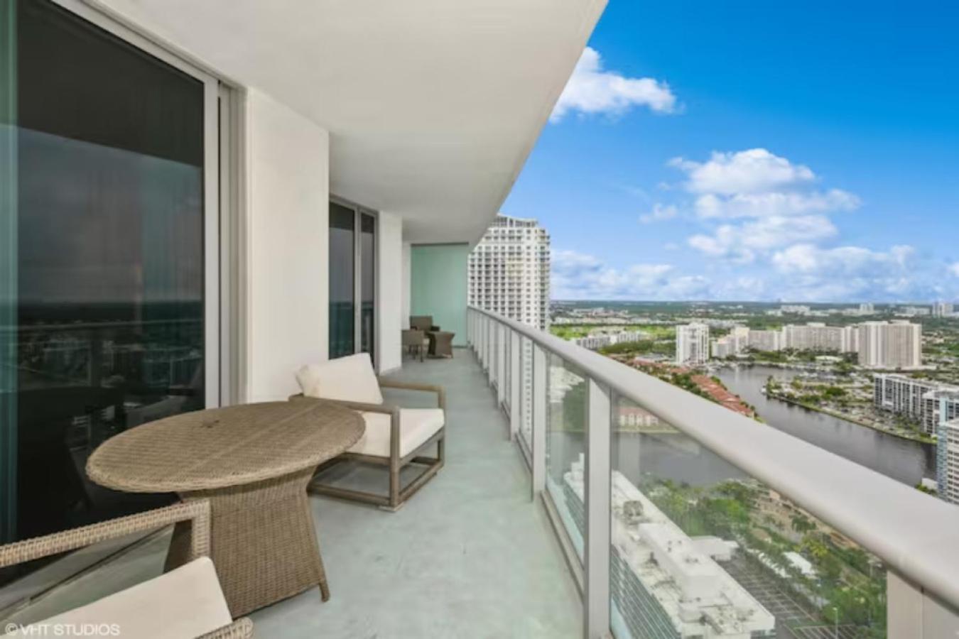 Lyfe Residence Building - Private Apts Over The Beach Hollywood Luaran gambar